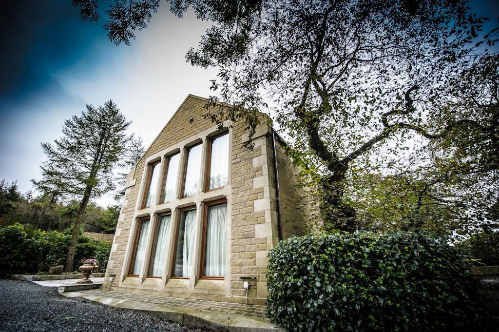 The Saddleworth Hotel Diggle Exterior foto