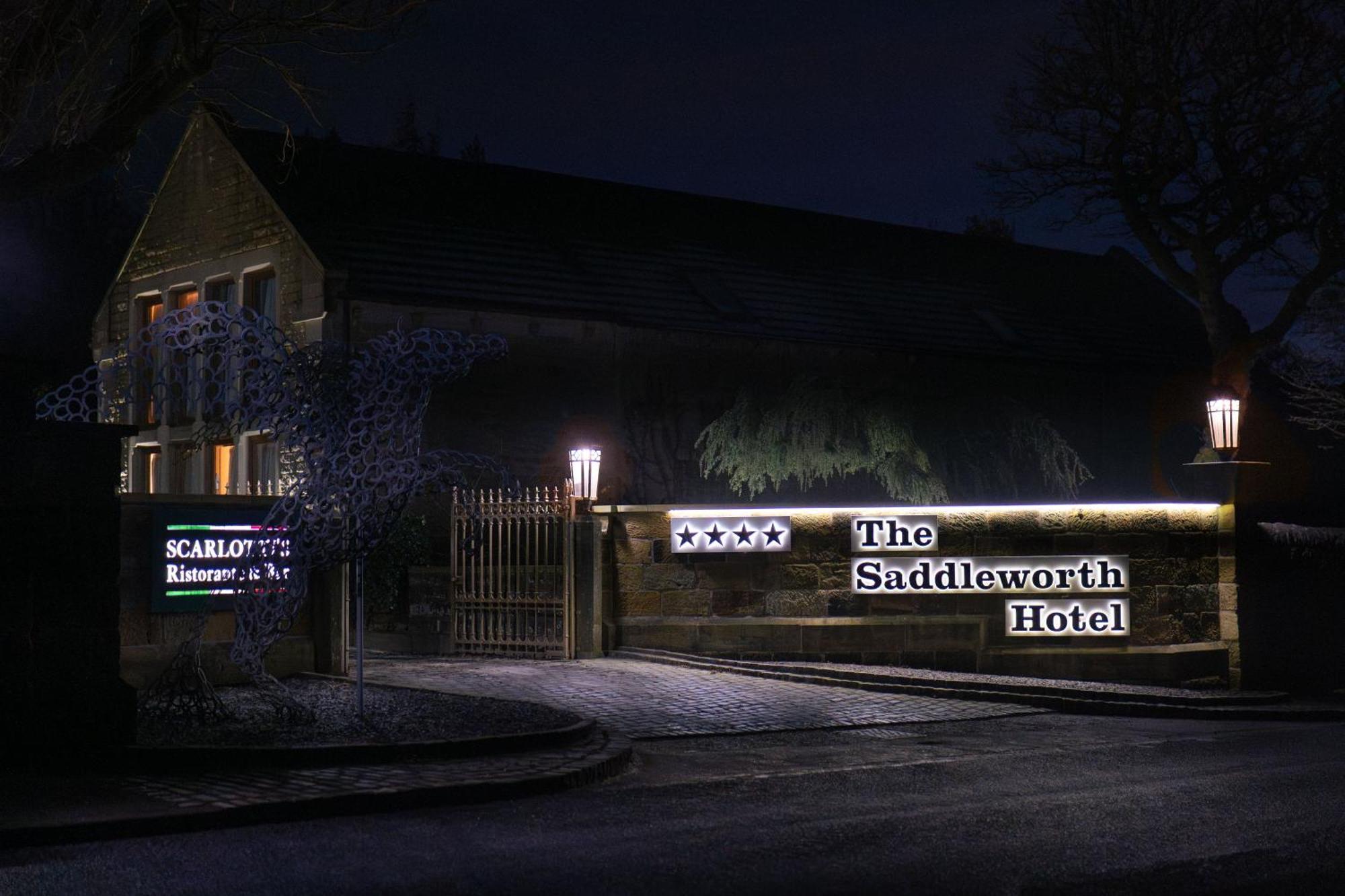 The Saddleworth Hotel Diggle Exterior foto